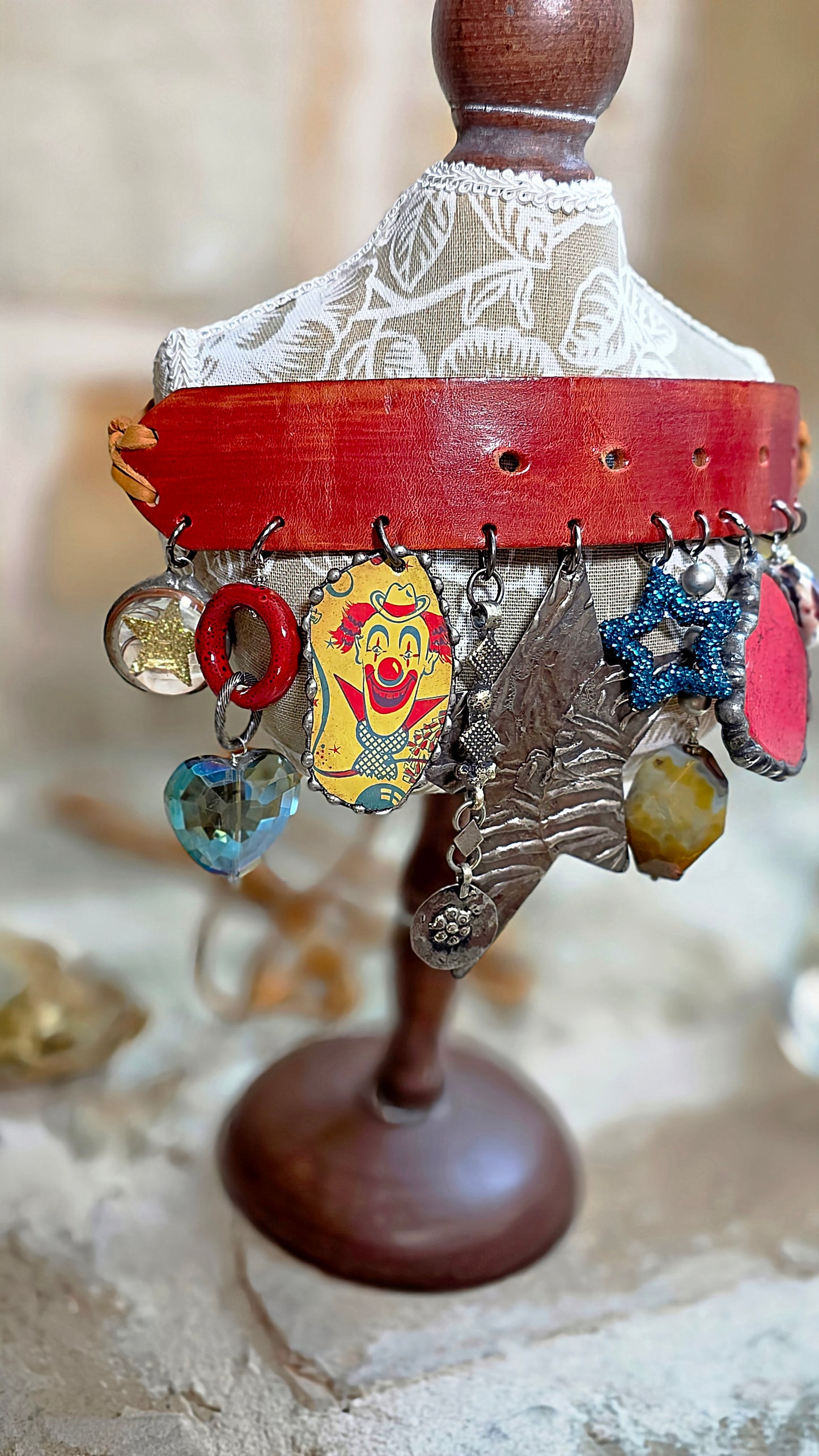 The Main Character Choker