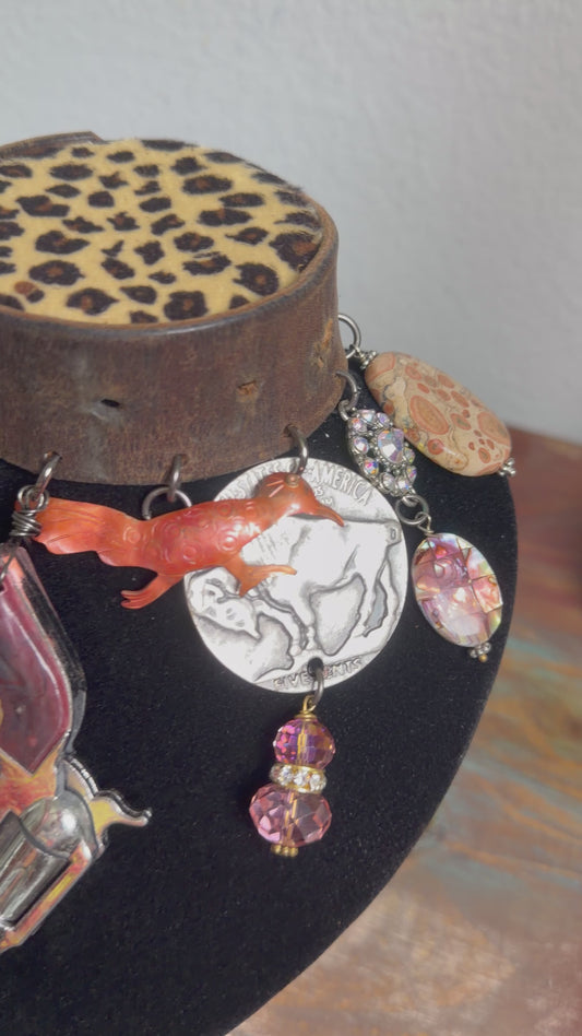 Wild Majesty Choker